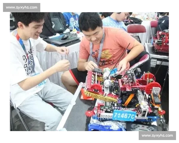 机器人足球赛连环翻车，担架员成意外主角